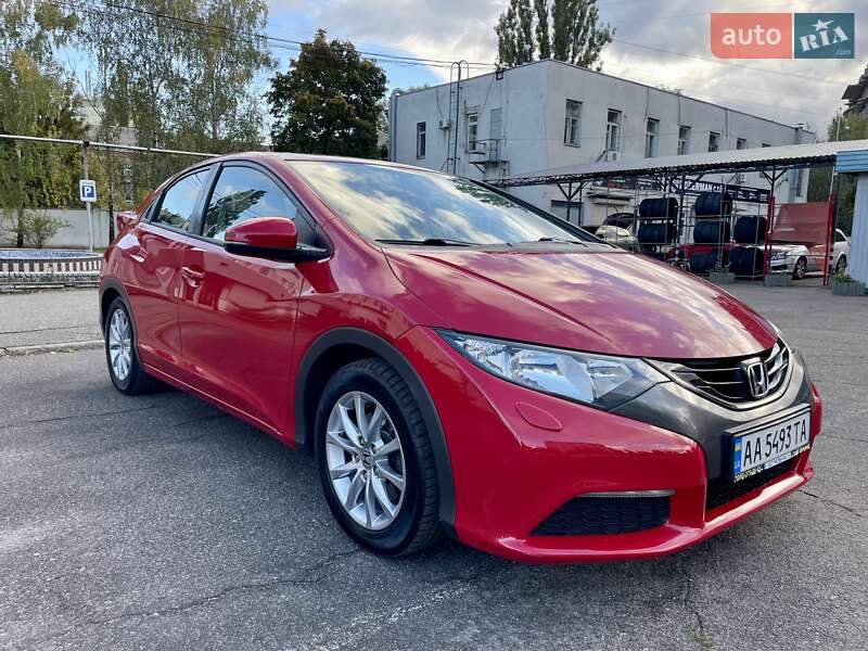 Хэтчбек Honda Civic 2013 в Киеве