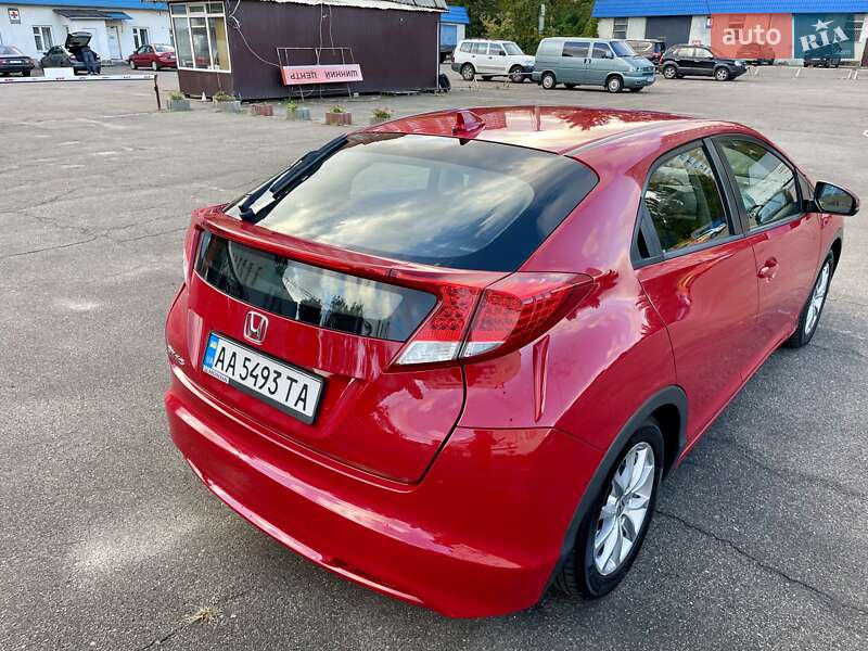Хэтчбек Honda Civic 2013 в Киеве