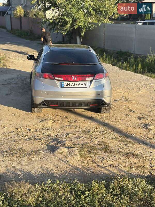 Хэтчбек Honda Civic 2006 в Житомире фото 3 Хэтчбек Honda Civic 2006 в Житомире