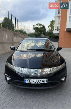 Хетчбек Honda Civic 2008 в  Хетчбек Honda Civic 2008 в