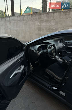 Хетчбек Honda Civic 2008 в  фото 8 Хетчбек Honda Civic 2008 в