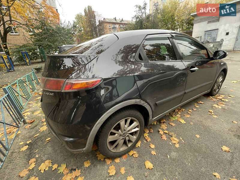 Хэтчбек Honda Civic 2008 в Киеве