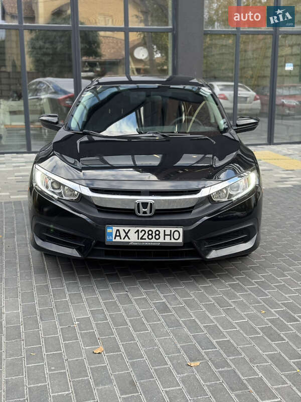 Седан Honda Civic 2015 в 
