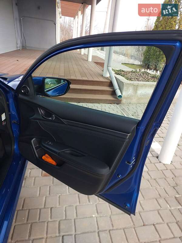 Хетчбек Honda Civic 2018 в Запоріжжі