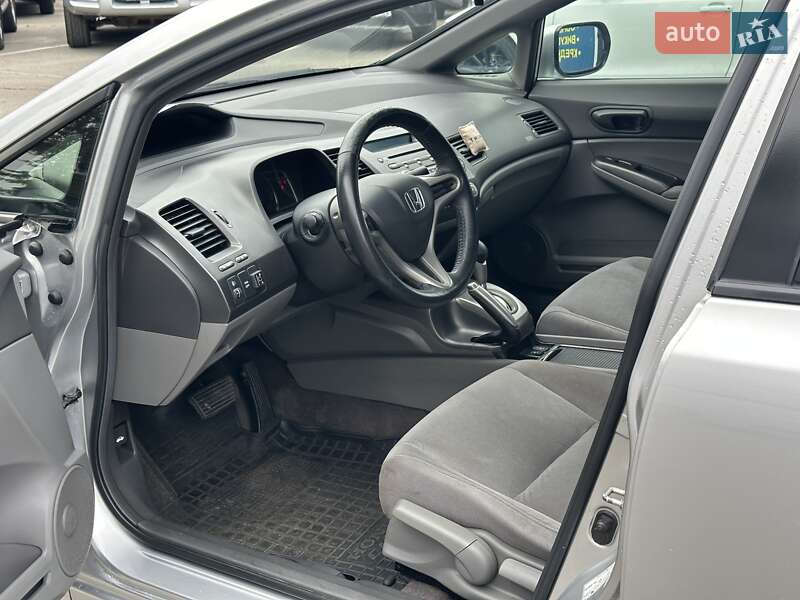 Седан Honda Civic 2007 в Киеве