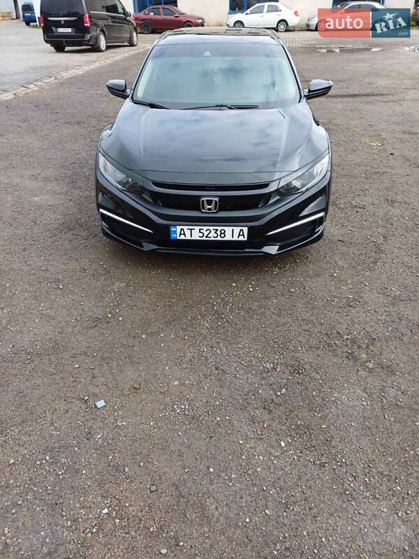 Седан Honda Civic 2019 в Івано-Франківську