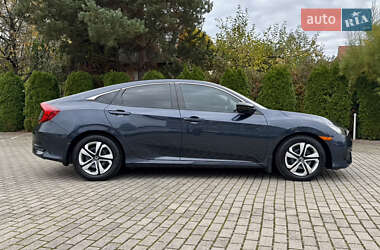 Седан Honda Civic 2016 в 