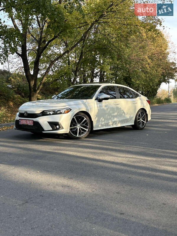 Седан Honda Civic 2023 в Днепре