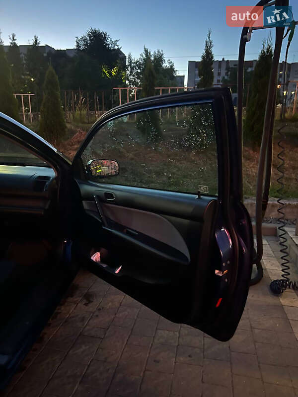 Хэтчбек Honda Civic 2001 в Дрогобыче фото 17 Хэтчбек Honda Civic 2001 в Дрогобыче