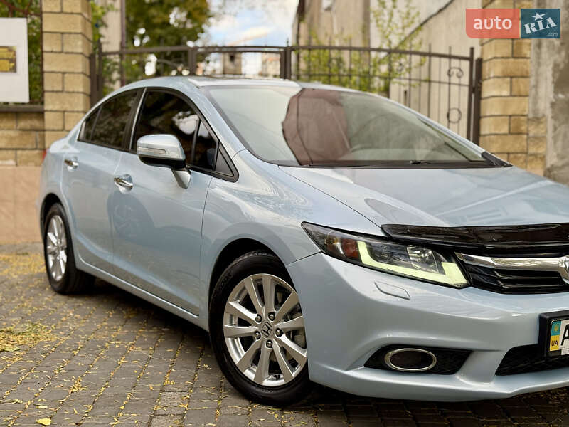 Седан Honda Civic 2012 в Киеве фото 4 Седан Honda Civic 2012 в Киеве