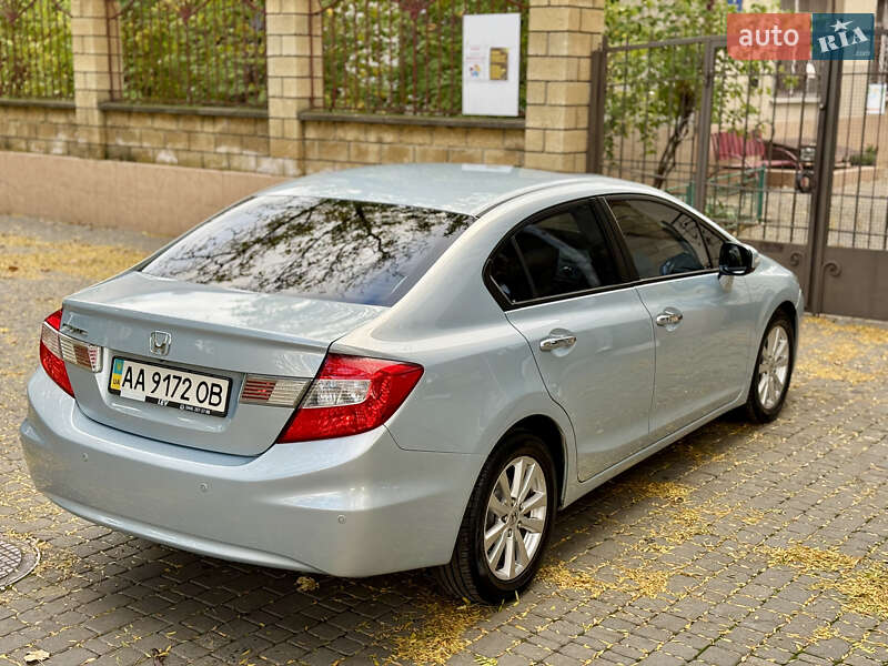 Седан Honda Civic 2012 в Киеве фото 8 Седан Honda Civic 2012 в Киеве