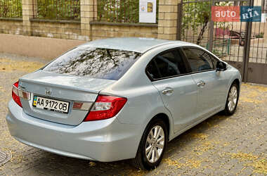 Седан Honda Civic 2012 в  фото 8 Седан Honda Civic 2012 в