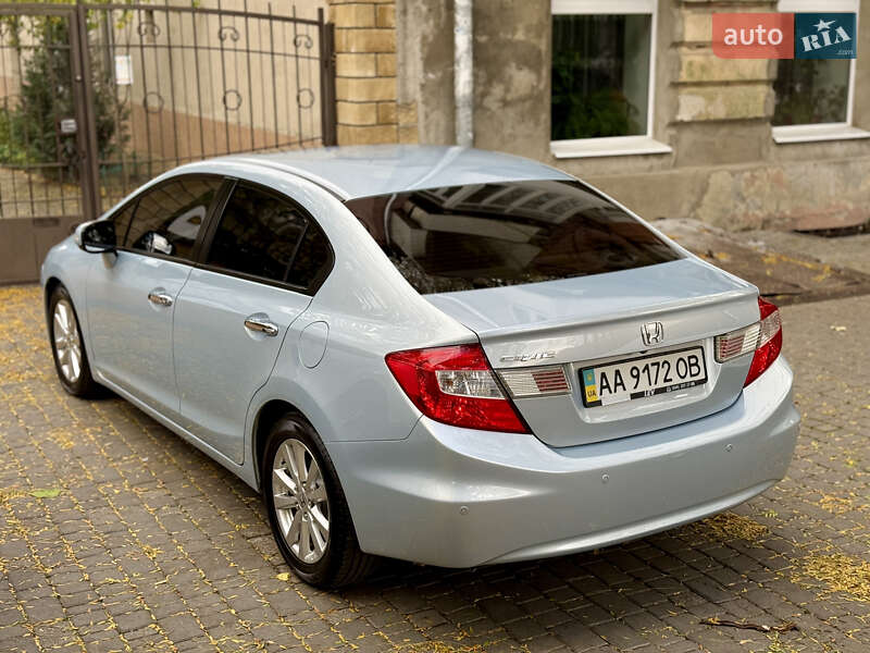 Седан Honda Civic 2012 в Киеве фото 13 Седан Honda Civic 2012 в Киеве