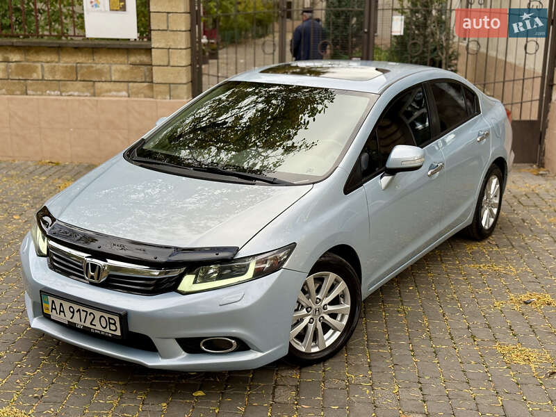 Седан Honda Civic 2012 в Киеве фото 23 Седан Honda Civic 2012 в Киеве