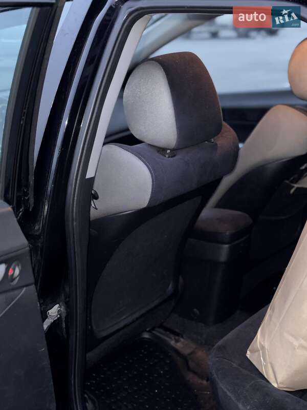 Хэтчбек Honda Civic 2007 в Киеве фото 13 Хэтчбек Honda Civic 2007 в Киеве