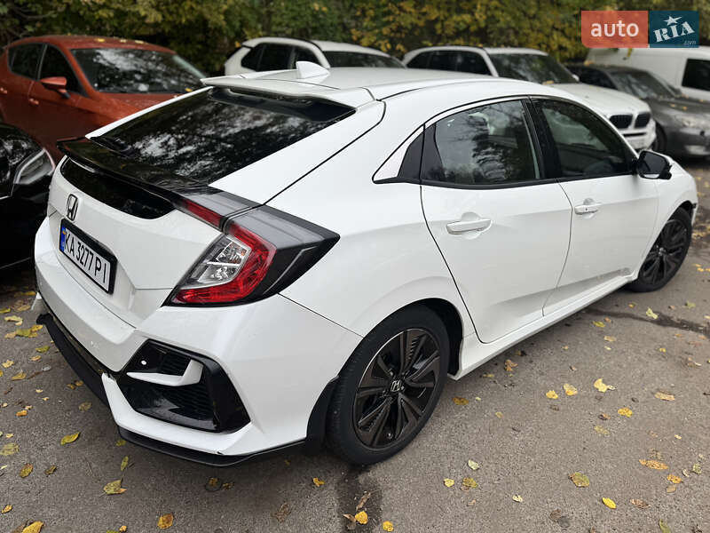 Хэтчбек Honda Civic 2017 в Киеве фото 26 Хэтчбек Honda Civic 2017 в Киеве