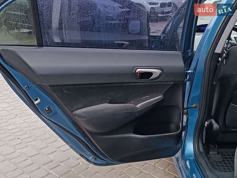 Седан Honda Civic 2007 в Львові