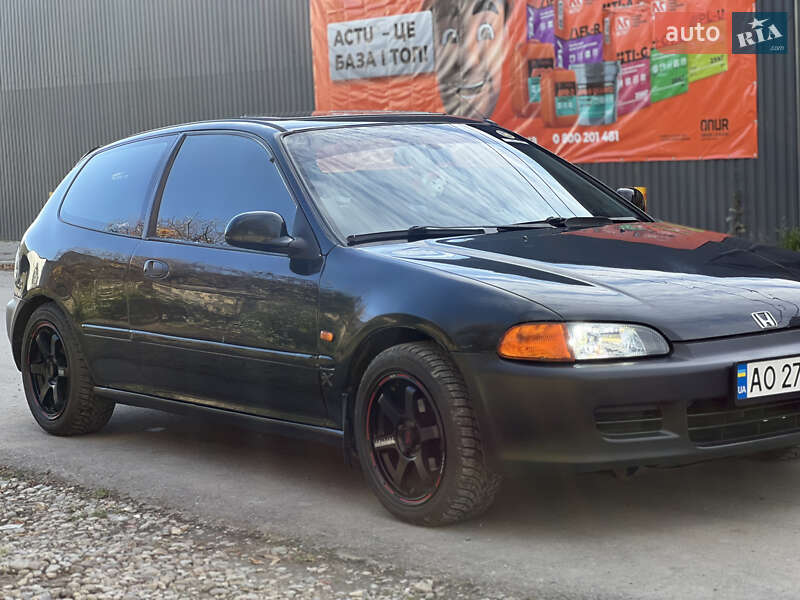 Хэтчбек Honda Civic 1995 в Ивано-Франковске фото 4 Хэтчбек Honda Civic 1995 в Ивано-Франковске