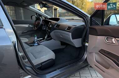 Седан Honda Civic 2013 в  фото 16 Седан Honda Civic 2013 в