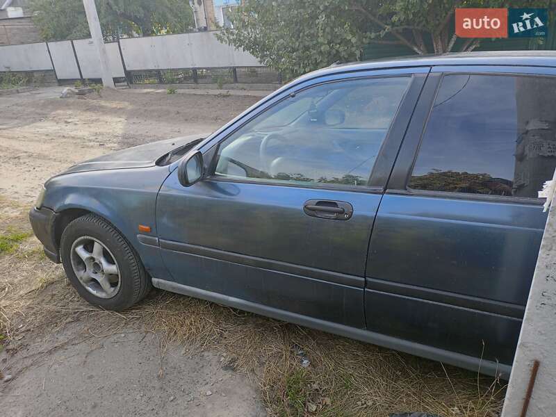 Лифтбек Honda Civic 1995 в Запорожье