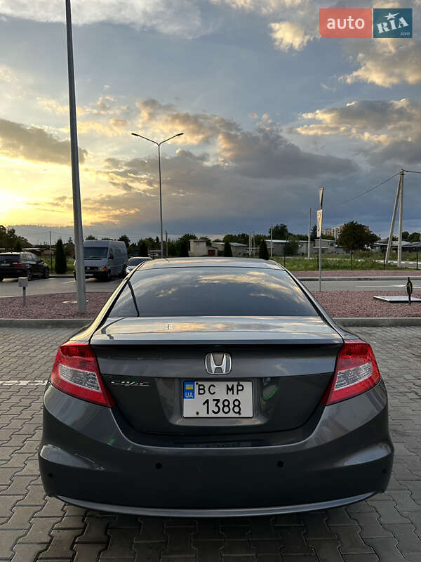 Купе Honda Civic 2011 в Киеве фото 3 Купе Honda Civic 2011 в Киеве