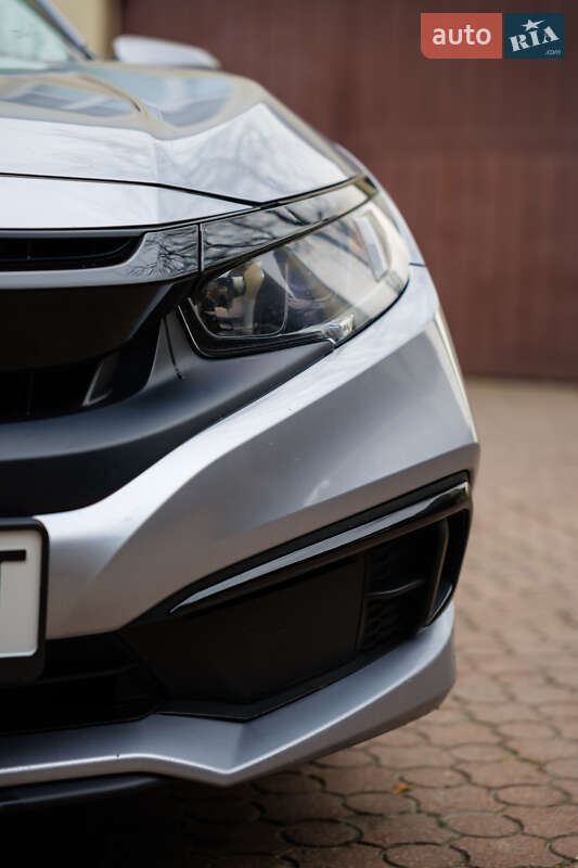 Седан Honda Civic 2020 в Киеве фото 21 Седан Honda Civic 2020 в Киеве