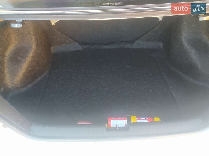 Седан Honda Civic 2013 в Калиновке