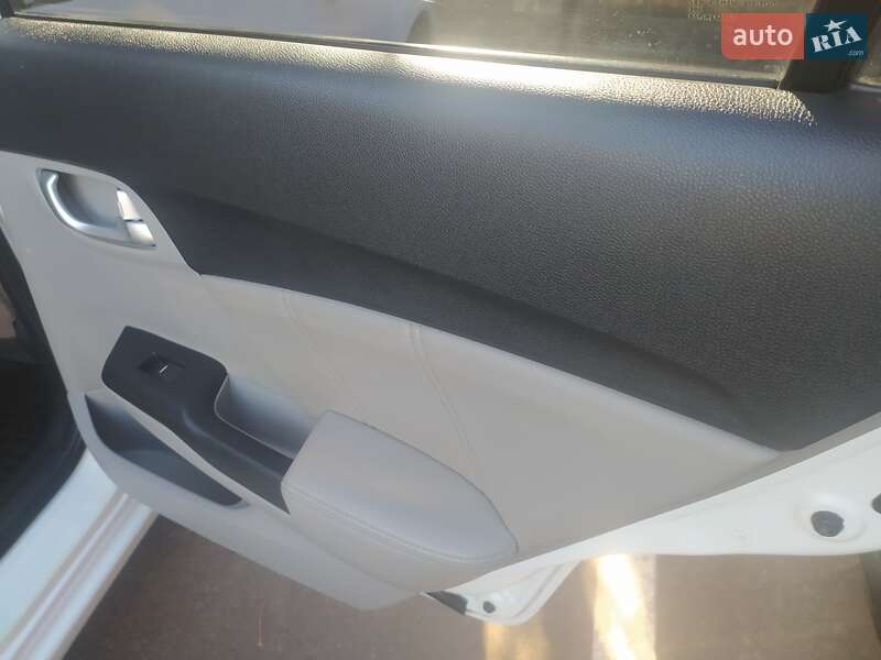 Седан Honda Civic 2013 в Калиновке