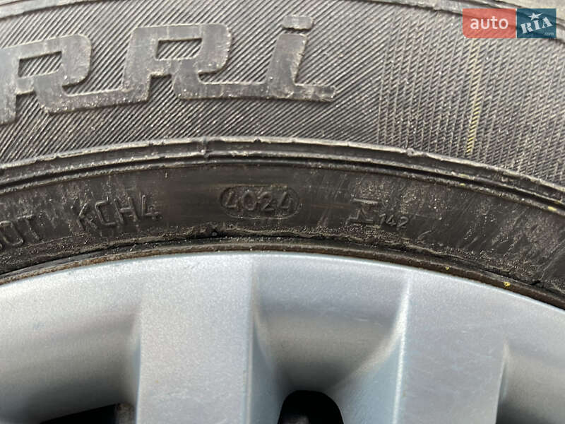 Седан Honda Civic 2006 в Чутовому