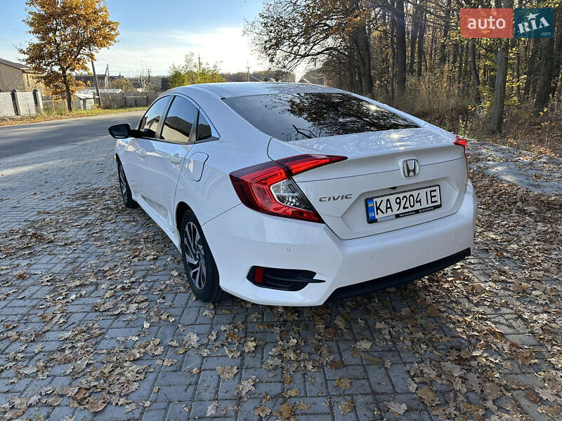 Седан Honda Civic 2017 в Виннице