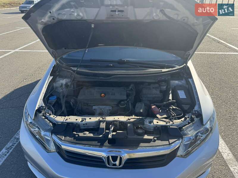 Седан Honda Civic 2012 в Киеве фото 12 Седан Honda Civic 2012 в Киеве