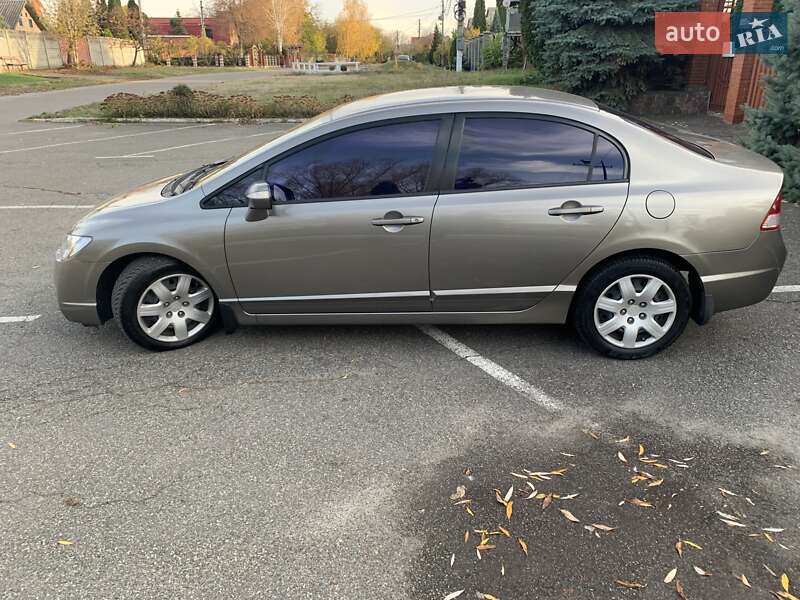Седан Honda Civic 2007 в Киеве