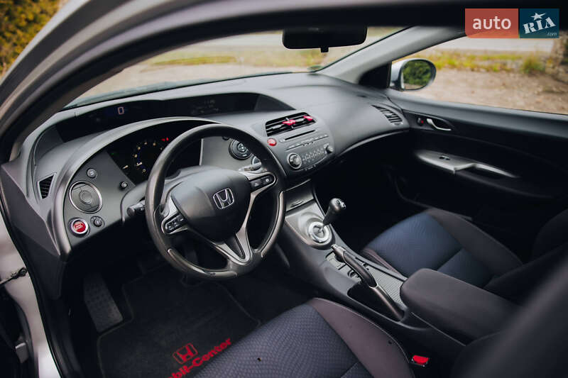 Хэтчбек Honda Civic 2010 в Бучаче