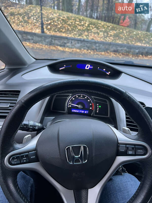 Седан Honda Civic 2008 в Киеве фото 3 Седан Honda Civic 2008 в Киеве