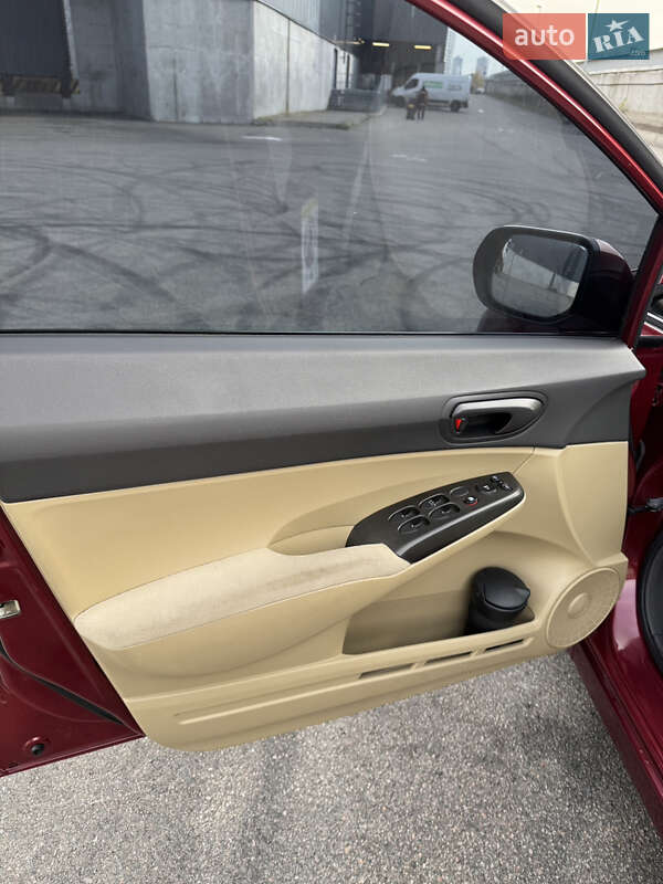 Седан Honda Civic 2008 в Киеве