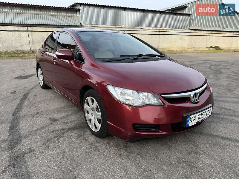 Седан Honda Civic 2008 в Киеве