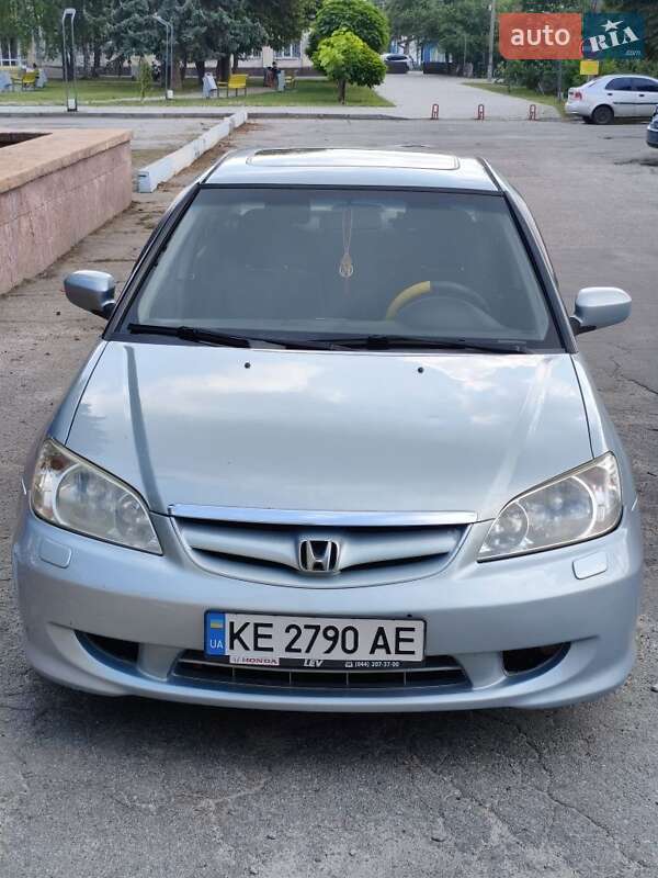 Седан Honda Civic 2004 в Царичанке