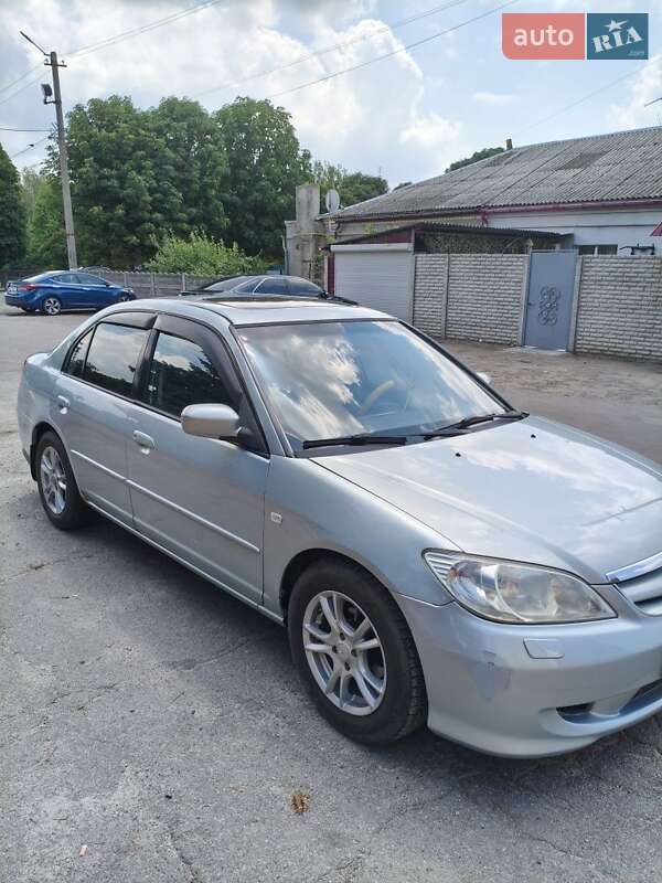 Седан Honda Civic 2004 в Царичанке