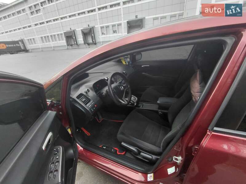 Седан Honda Civic 2008 в Днепре