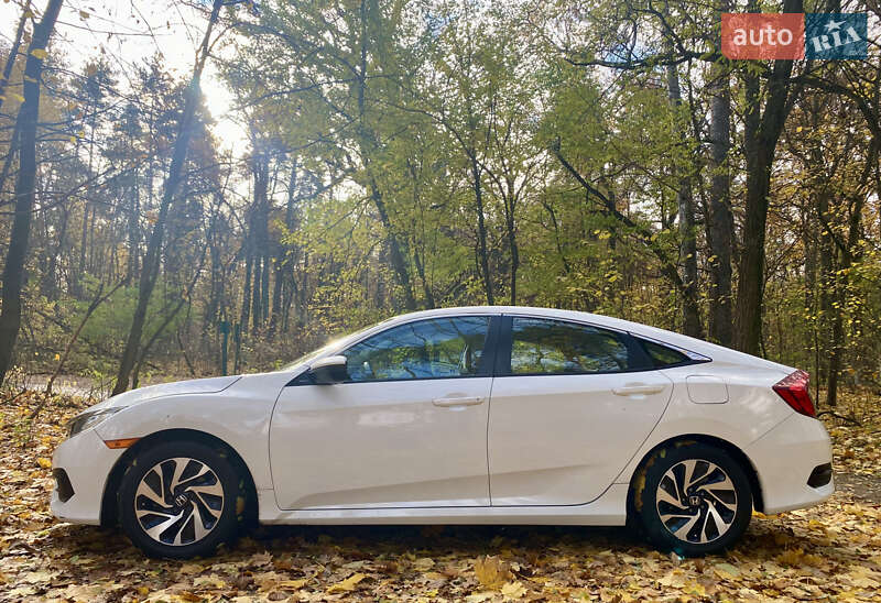 Седан Honda Civic 2018 в Киеве фото 6 Седан Honda Civic 2018 в Киеве