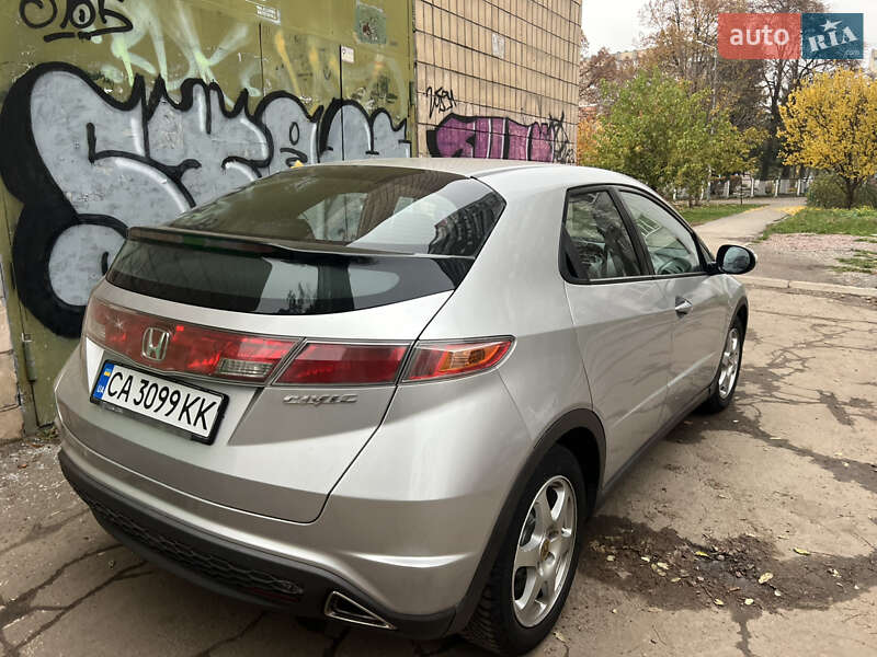 Хэтчбек Honda Civic 2007 в Киеве фото 2 Хэтчбек Honda Civic 2007 в Киеве