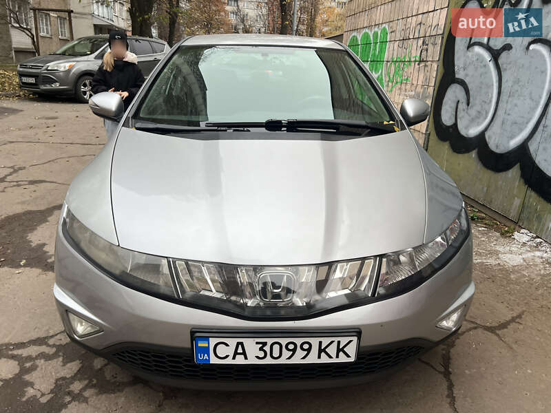 Хэтчбек Honda Civic 2007 в Киеве фото 6 Хэтчбек Honda Civic 2007 в Киеве