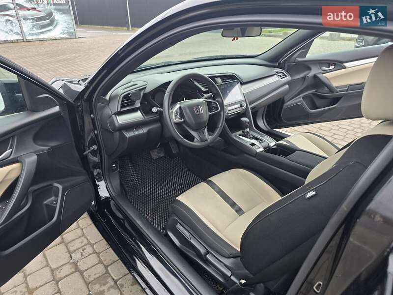 Купе Honda Civic 2016 в Сокольниках