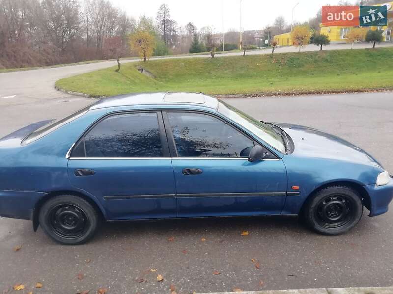 Седан Honda Civic 1993 в Бродах