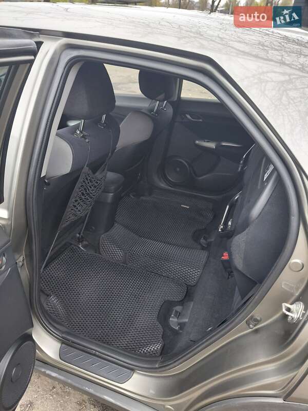 Хетчбек Honda Civic 2006 в Кривому Розі фото 6 Хетчбек Honda Civic 2006 в Кривому Розі