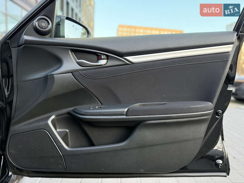 Седан Honda Civic 2018 в Львове фото 40 Седан Honda Civic 2018 в Львове