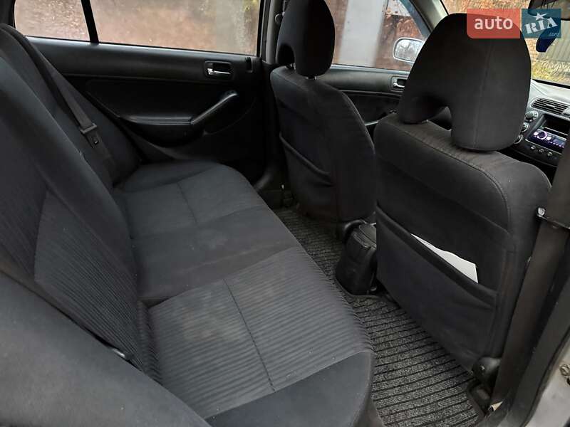Седан Honda Civic 2005 в Києві фото 17 Седан Honda Civic 2005 в Києві