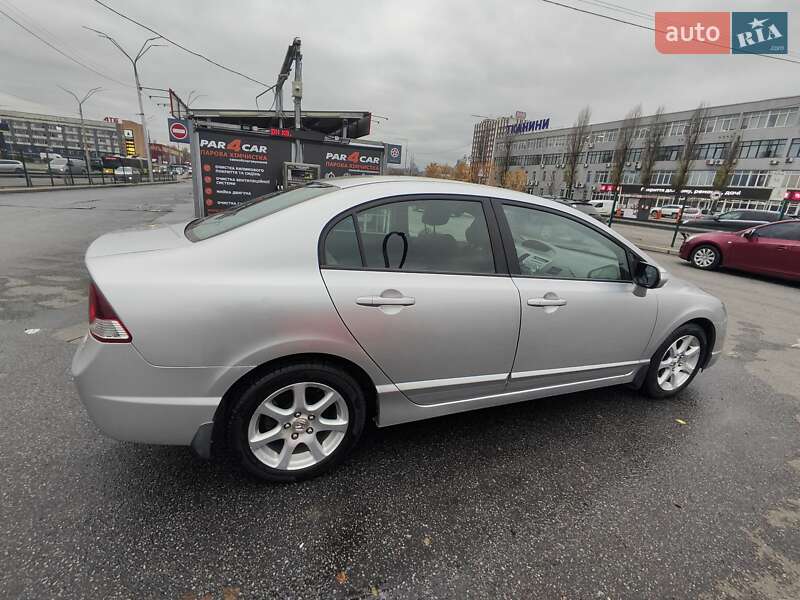 Седан Honda Civic 2008 в Киеве фото 4 Седан Honda Civic 2008 в Киеве