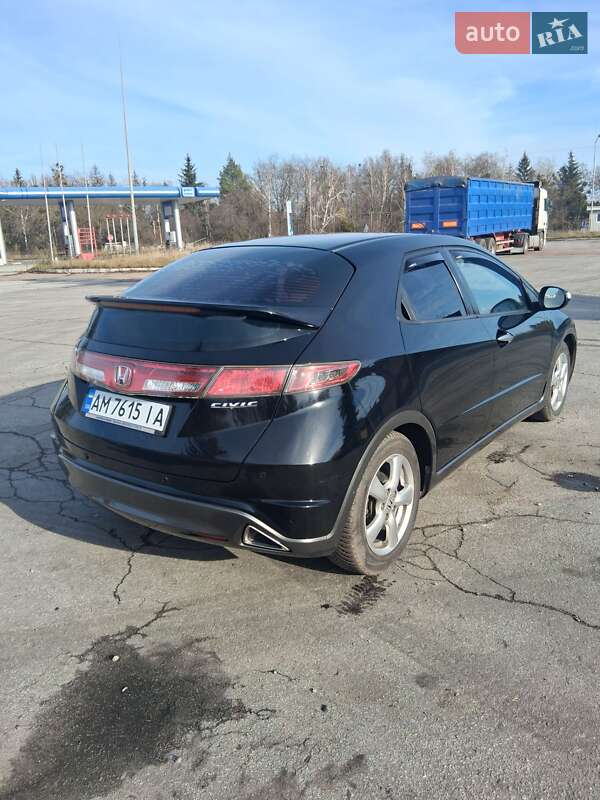 Хэтчбек Honda Civic 2010 в Житомире фото 4 Хэтчбек Honda Civic 2010 в Житомире