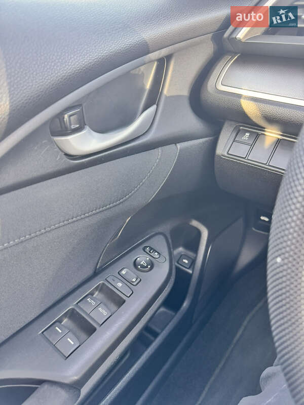 Седан Honda Civic 2018 в Львові фото 3 Седан Honda Civic 2018 в Львові